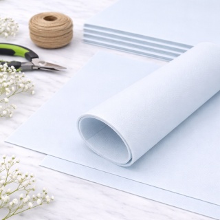 Folia piankowa w arkuszach 58×58 cm – błękit arktyczny